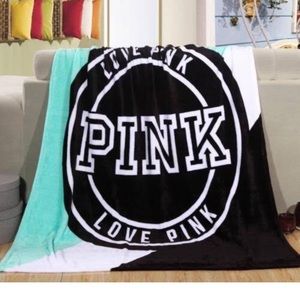 PINK VS blanket